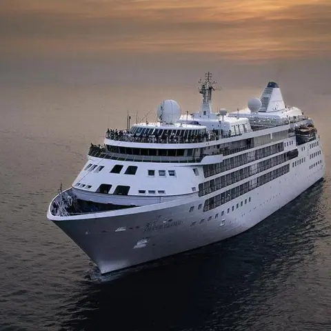 Croisière en Antarctique au départ de Puerto Williams à bord du navire Silver Cloud avec des visites au Chili pendant 11 jours