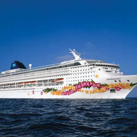 Cruzeiro no Caribe Oriental a partir de La Romana a bordo do navio Norwegian Sky com visitas à República Dominicana, Curaçao, Aruba, Granada, Barbados, Santa Lúcia e Ilhas Virgens Britânicas por 10 dias